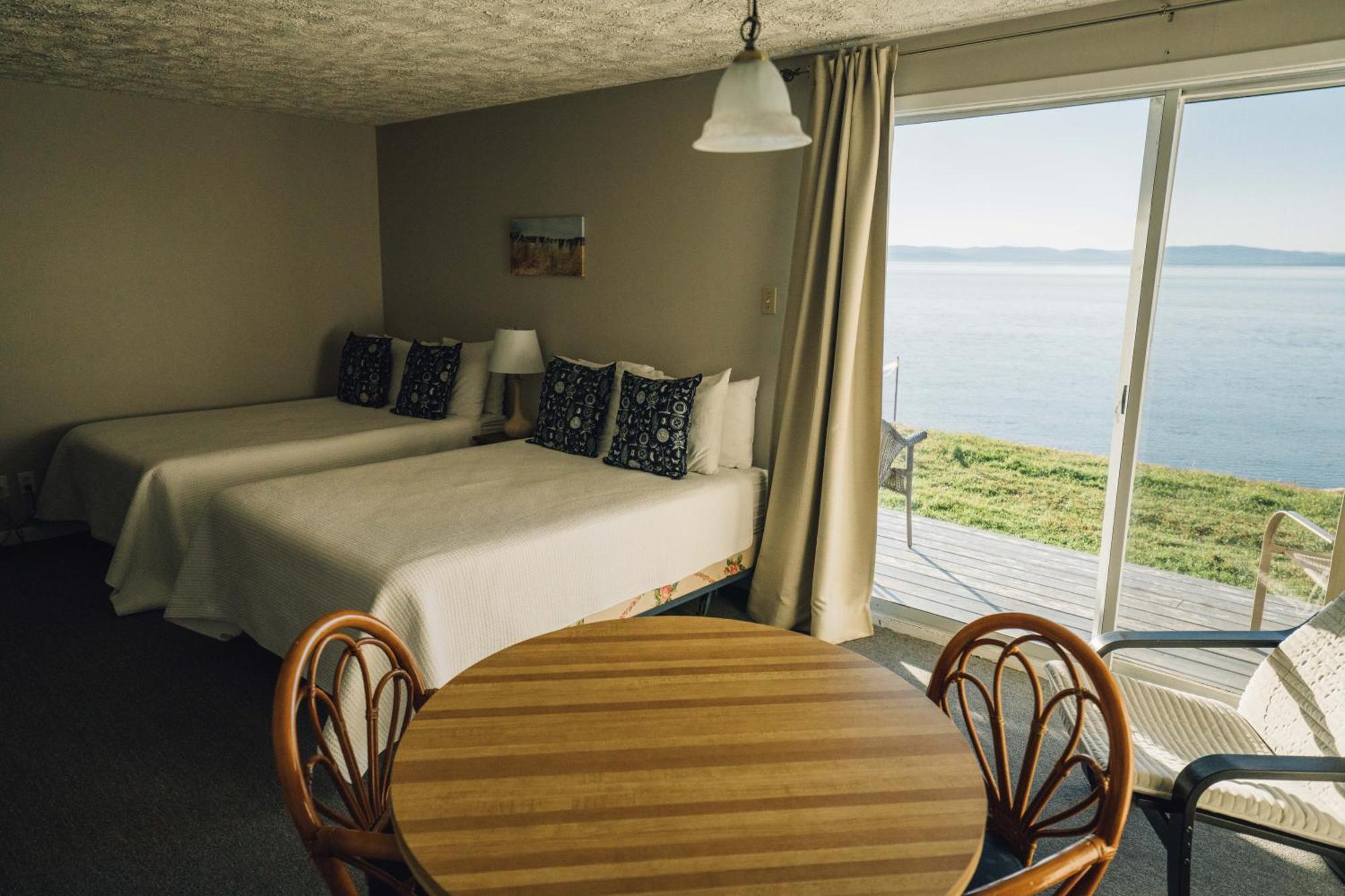 Auberge Sur Mer Notre Dame Du Portage Luaran gambar